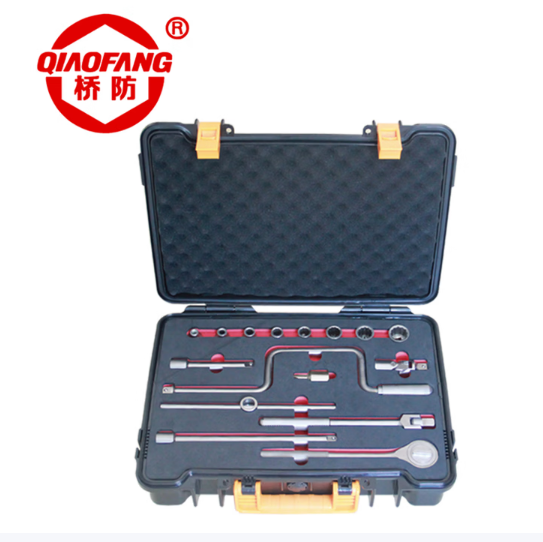 中泊桥防（QIAOFANG）5606钛合金16件套组合工具